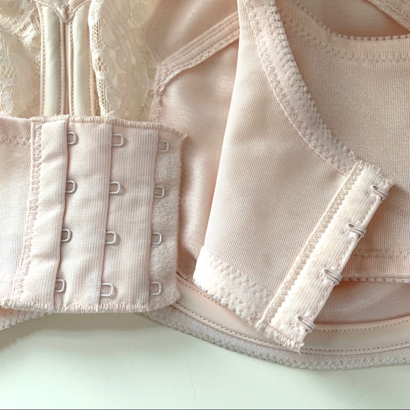 EUC Pale Pink Minimizer by Lilyette Bra - Picture 3 of 8